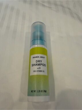 Trader Joe's Green Dry Shampoo with Pro-Vitamin B5 w/🆓 mystery state bag 🆓